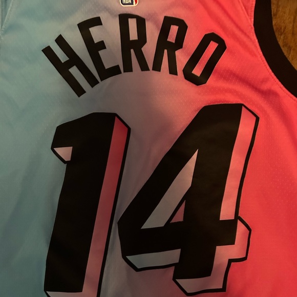Miami heat Tyler herro jersey - Picture 5 of 5